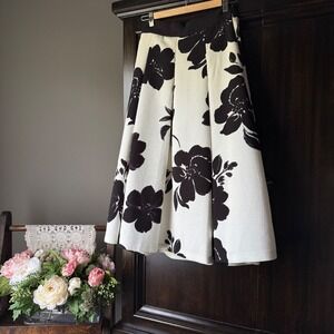 WHBM A-Line Midi Skirt Floral Textured Satin-Lined Black Ivory Sz 2 Elegant Chic